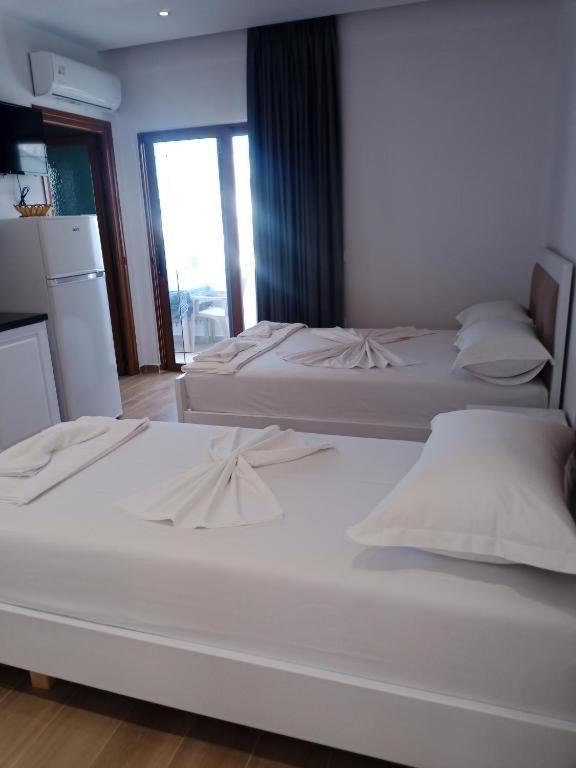 Hotel Opolonia Ksamil Extérieur photo