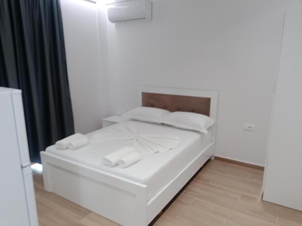 Hotel Opolonia Ksamil Extérieur photo